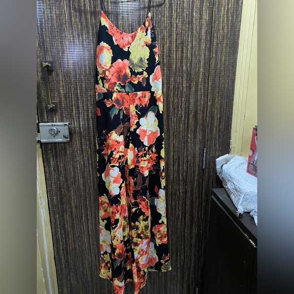 Floral jumpsuit - Picture 2 of 4